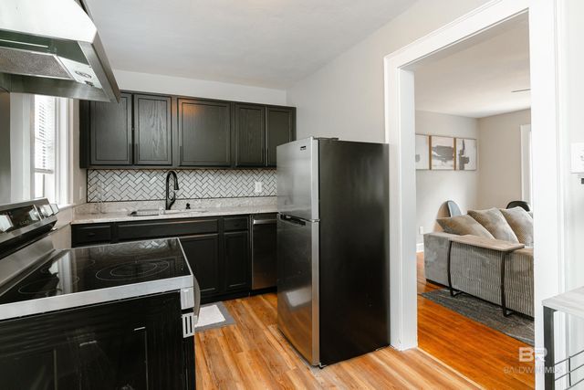 1300 Illinois Street, Mobile, AL 36604