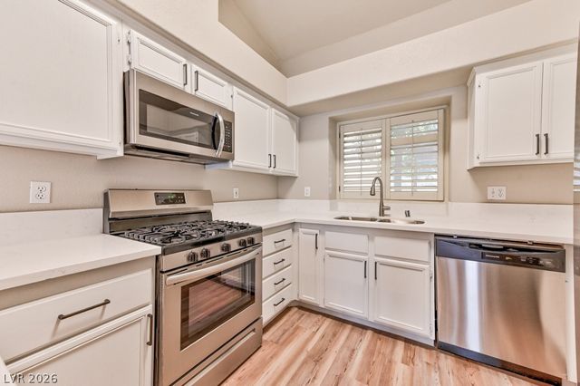 9321 Mount Bret Avenue 102, Las Vegas, NV 89129