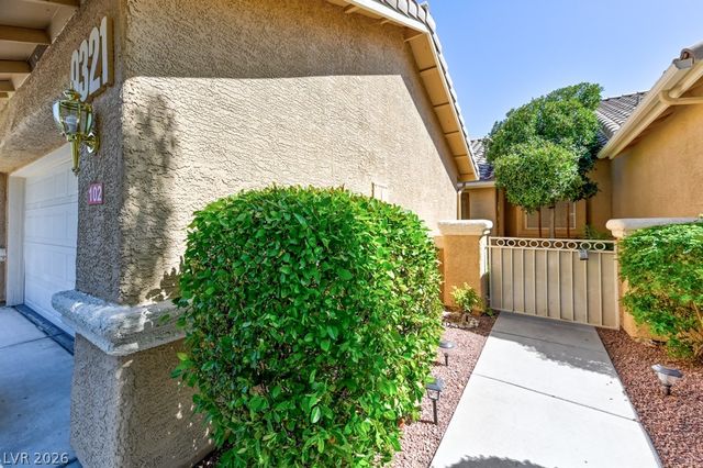 9321 Mount Bret Avenue 102, Las Vegas, NV 89129