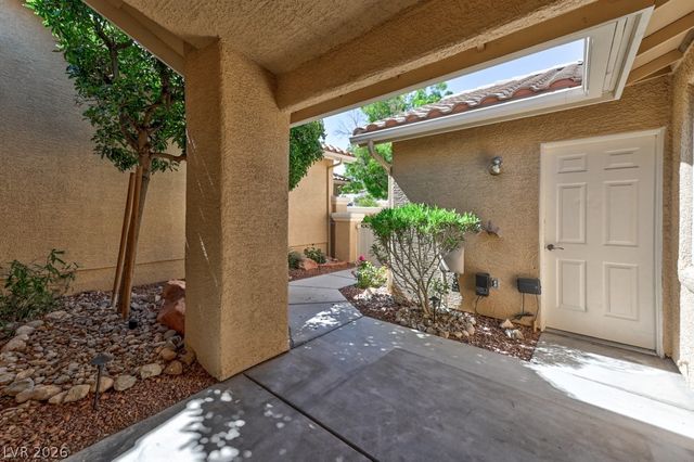 9321 Mount Bret Avenue 102, Las Vegas, NV 89129