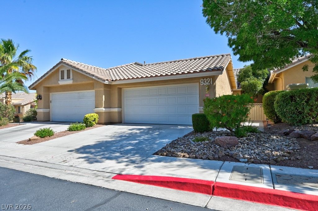 9321 Mount Bret Avenue 102, Las Vegas, NV 89129