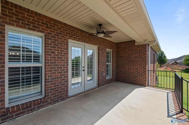 4510 Stone Park Circle, Owens Cross Roads, AL 35763