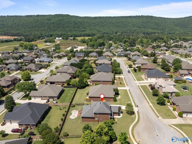 4510 Stone Park Circle, Owens Cross Roads, AL 35763