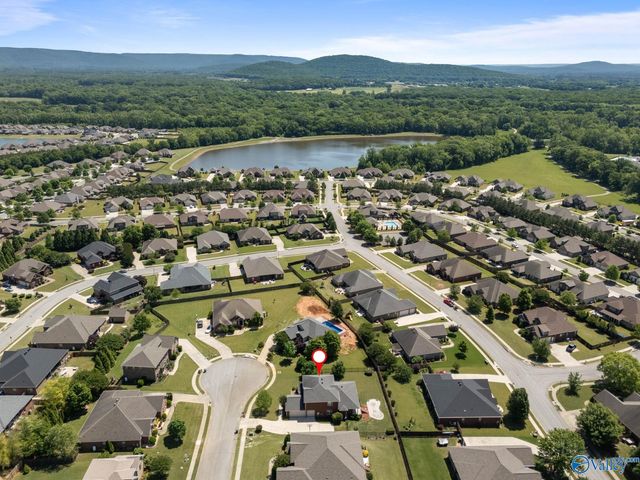 4510 Stone Park Circle, Owens Cross Roads, AL 35763