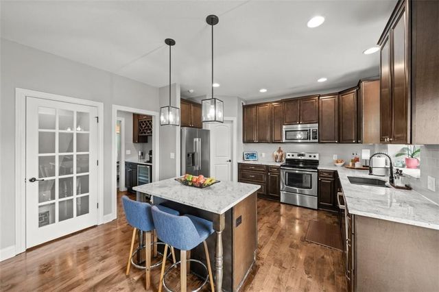 4209 N 141st Street, Basehor, KS 66007