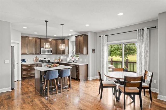 4209 N 141st Street, Basehor, KS 66007