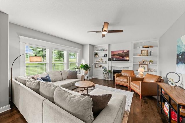 4209 N 141st Street, Basehor, KS 66007