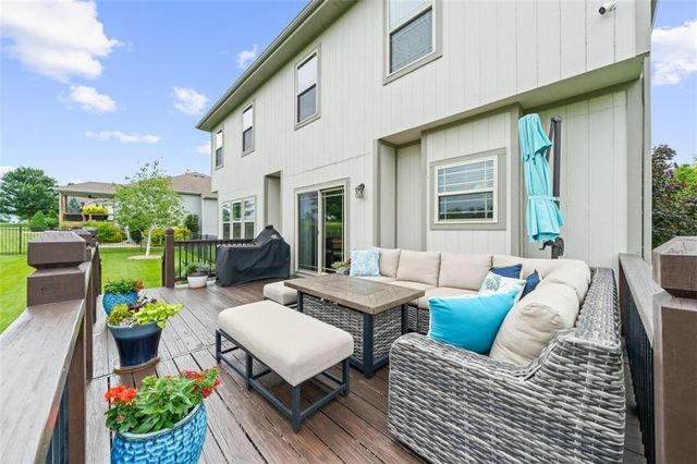 4209 N 141st Street, Basehor, KS 66007