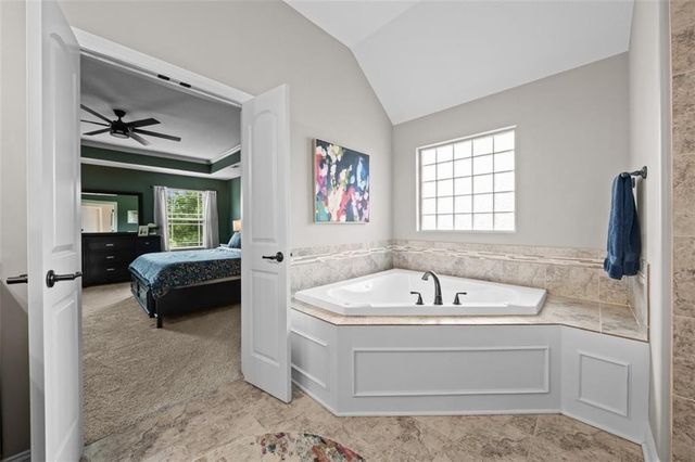 4209 N 141st Street, Basehor, KS 66007