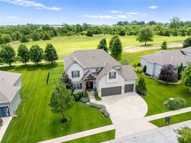 4209 N 141st Street, Basehor, KS 66007