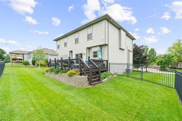 4209 N 141st Street, Basehor, KS 66007