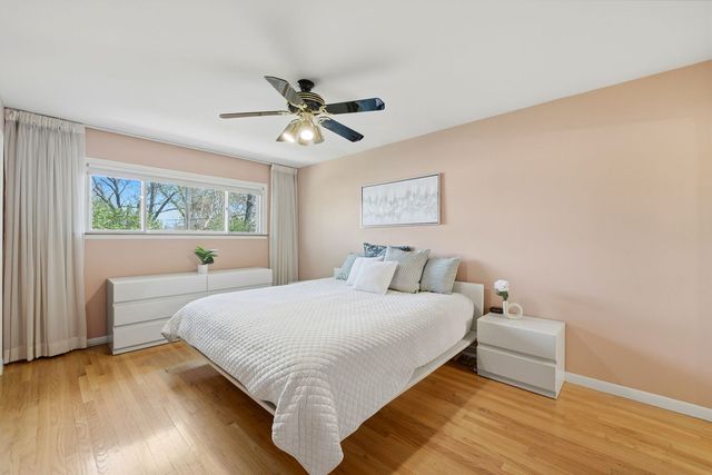4650 W Lunt Avenue, Lincolnwood, IL 60712