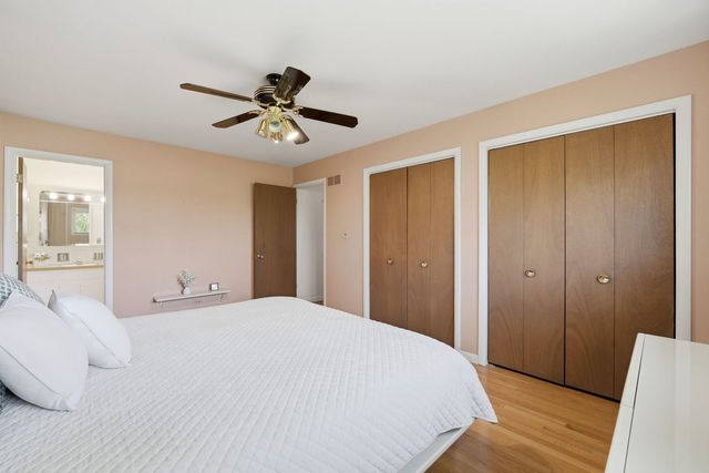 4650 W Lunt Avenue, Lincolnwood, IL 60712