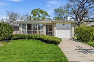 4650 W Lunt Avenue, Lincolnwood, IL 60712