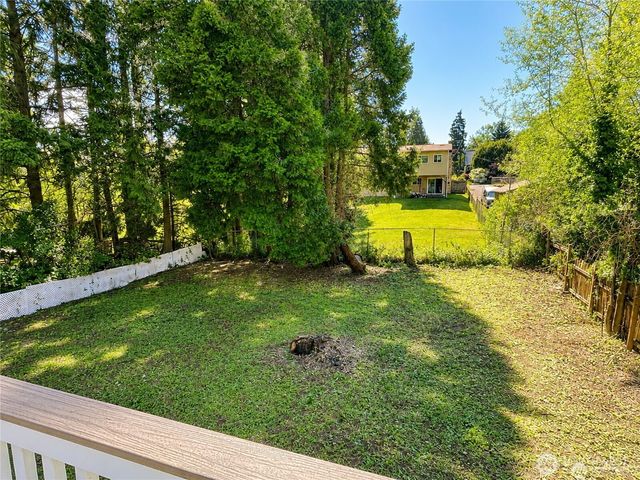 9439 11th Avenue SW, Seattle, WA 98106