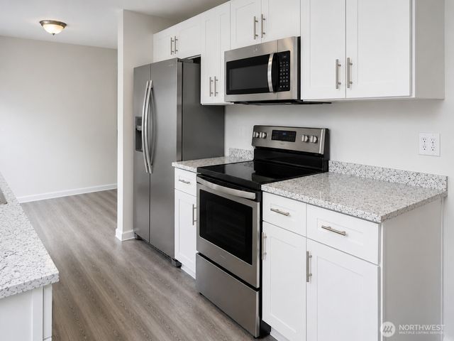 9439 11th Avenue SW, Seattle, WA 98106