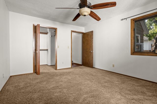 405 14th Street N, Moorhead, MN 56560
