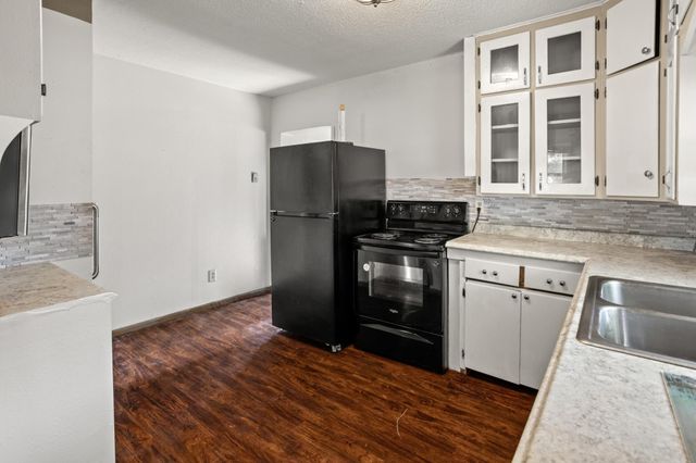 405 14th Street N, Moorhead, MN 56560