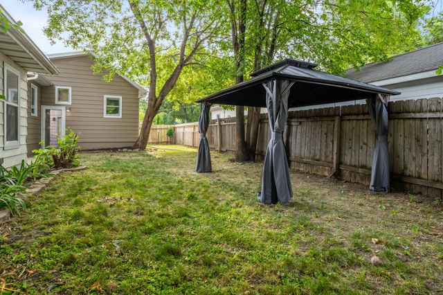405 14th Street N, Moorhead, MN 56560