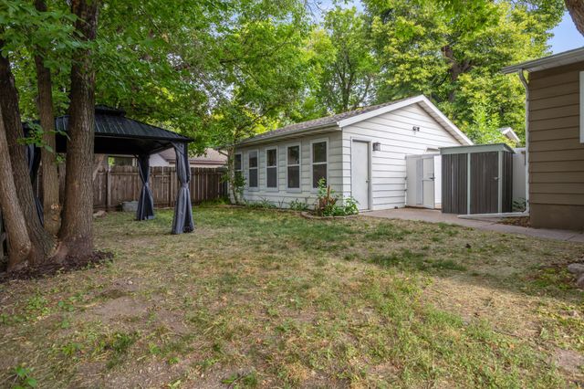 405 14th Street N, Moorhead, MN 56560