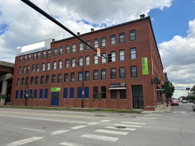 2201 S Halsted Street, Chicago, IL 60608