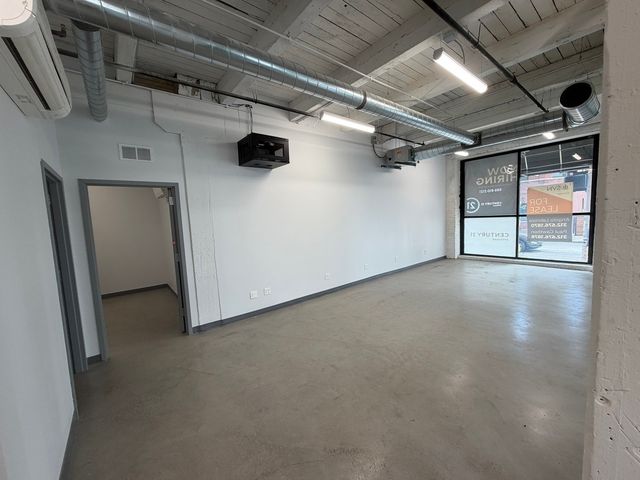 2201 S Halsted Street, Chicago, IL 60608