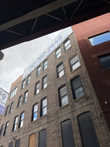 2201 S Halsted Street, Chicago, IL 60608