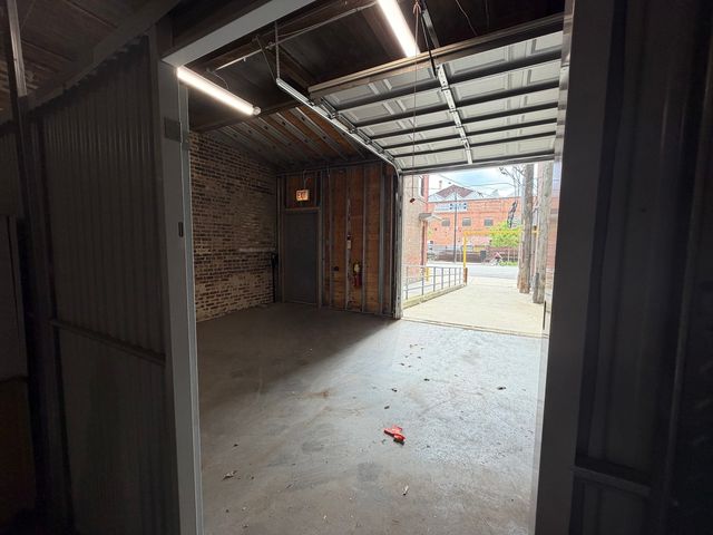 2201 S Halsted Street, Chicago, IL 60608