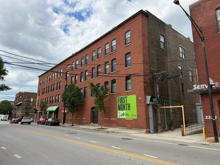 2201 S Halsted Street, Chicago, IL 60608