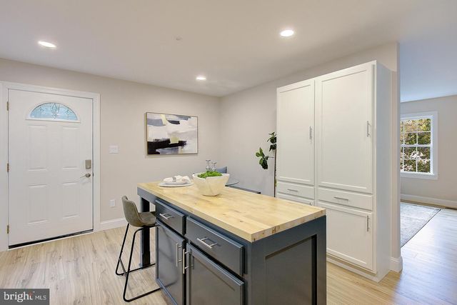 426 SEAGULL LN, Lusby, MD 20657