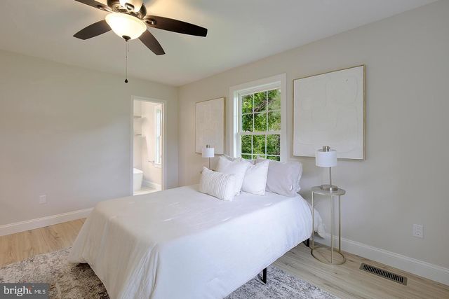426 SEAGULL LN, Lusby, MD 20657