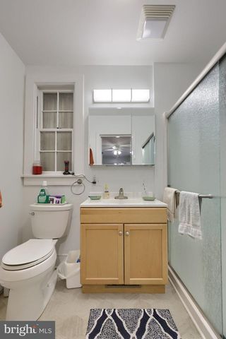 371 E MAIN ST, New Holland, PA 17557