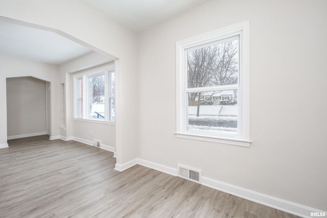 1310 KIRKWOOD Boulevard, Davenport, IA 52803