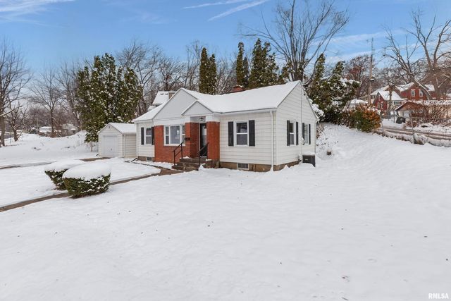 1310 KIRKWOOD Boulevard, Davenport, IA 52803