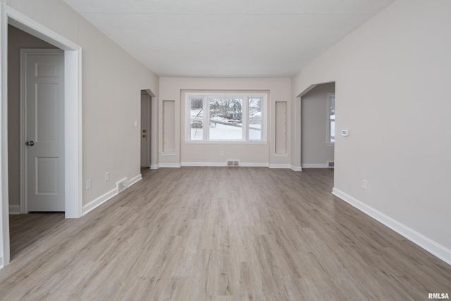 1310 KIRKWOOD Boulevard, Davenport, IA 52803