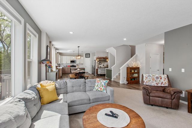 5590 Upper 179th Street, Lakeville, MN 55044