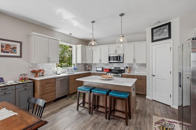 5590 Upper 179th Street, Lakeville, MN 55044