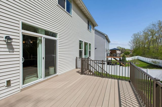 5590 Upper 179th Street, Lakeville, MN 55044