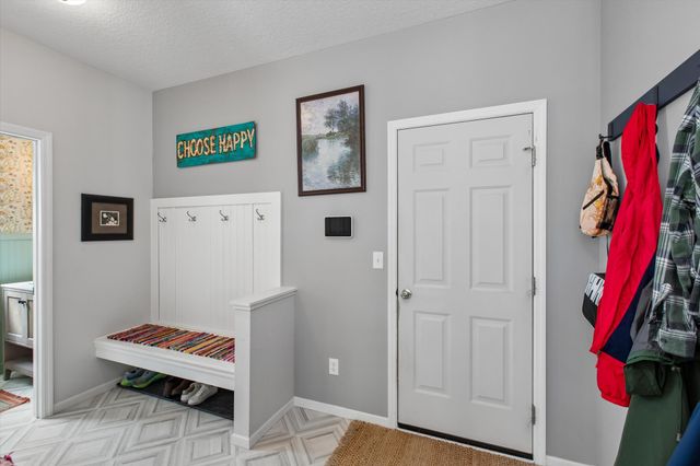 5590 Upper 179th Street, Lakeville, MN 55044