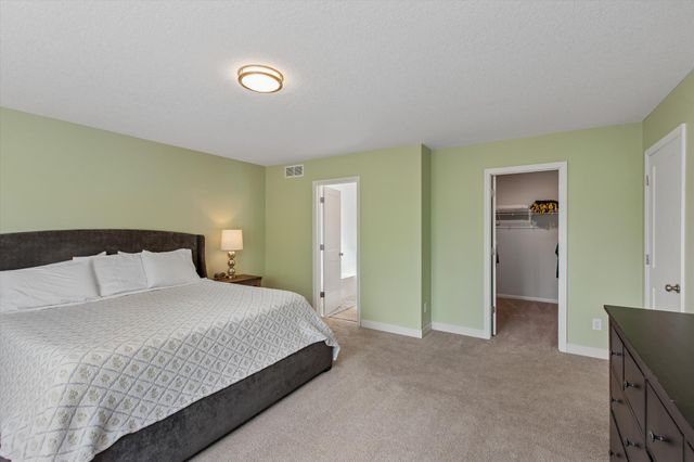 5590 Upper 179th Street, Lakeville, MN 55044