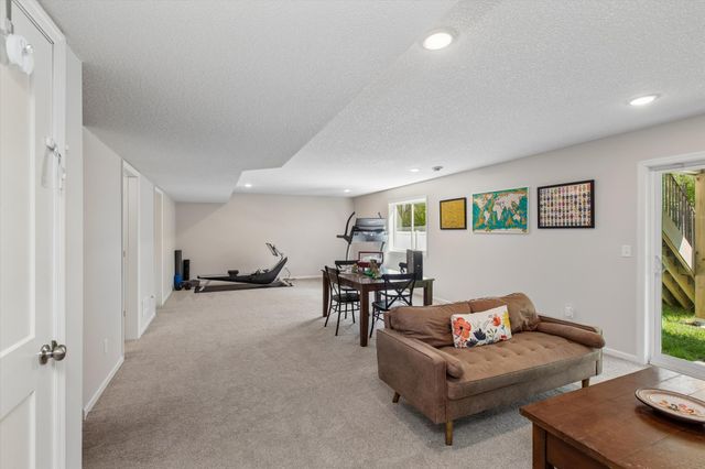 5590 Upper 179th Street, Lakeville, MN 55044