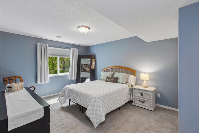 5590 Upper 179th Street, Lakeville, MN 55044