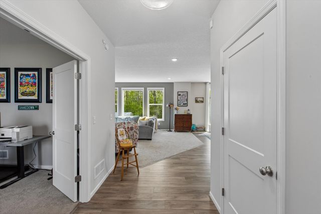 5590 Upper 179th Street, Lakeville, MN 55044