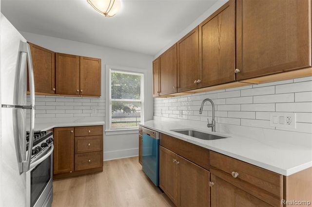 63 Stoner Street, River Rouge, MI 48218