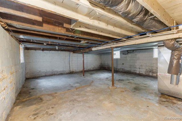 63 Stoner Street, River Rouge, MI 48218