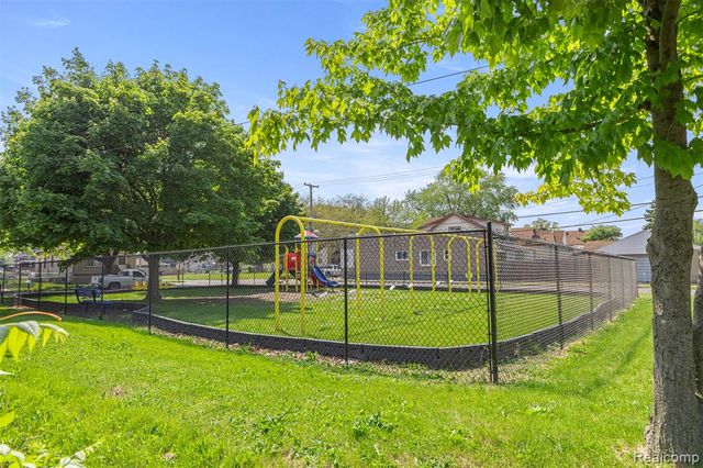 63 Stoner Street, River Rouge, MI 48218