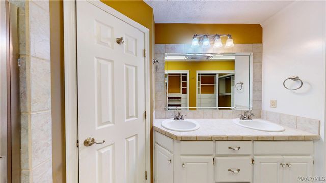 3240 Anne Arbor Place, Montgomery, AL 36106