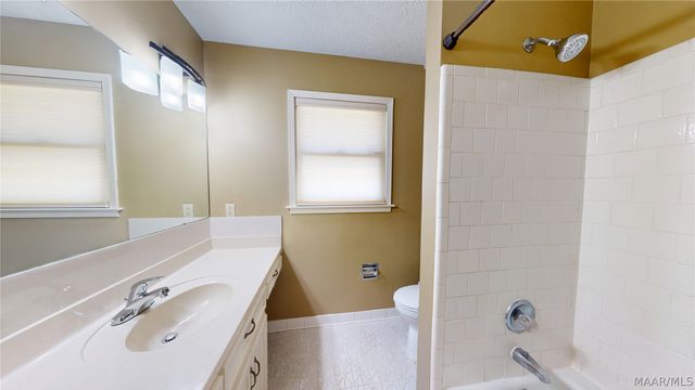 3240 Anne Arbor Place, Montgomery, AL 36106