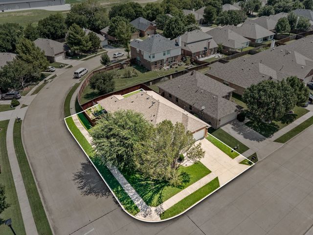 2401 Castle Creek Drive, Little Elm, TX 75068