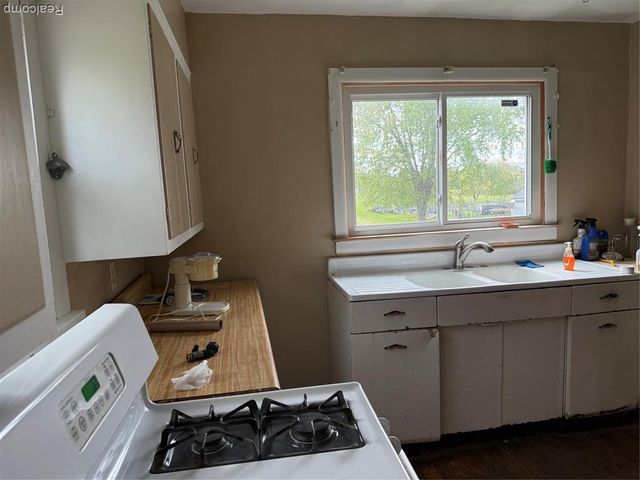 1468 Eggleston Avenue, Flint, MI 48532